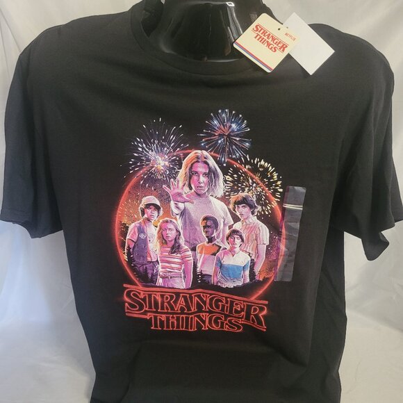 NWT Stranger Things Official Merchandise Black T-shirt (XL) - Picture 1 of 6